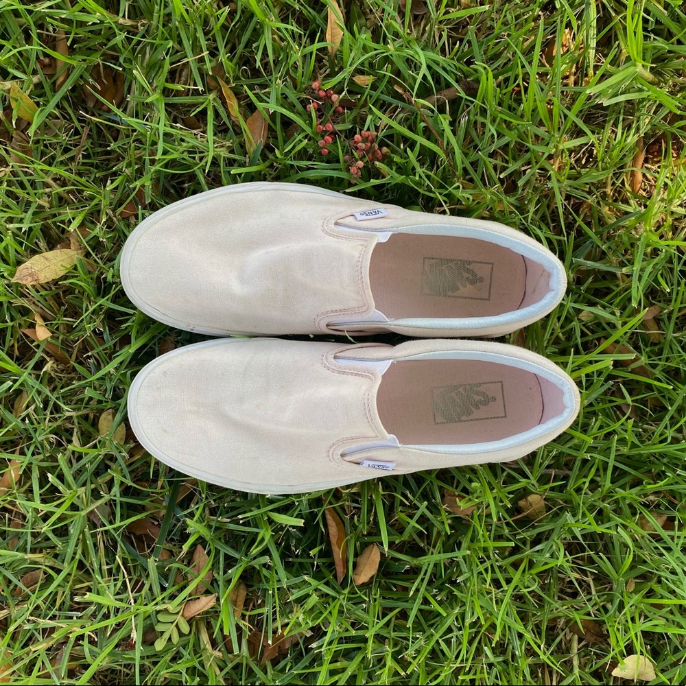 Light pink slip-on VANS